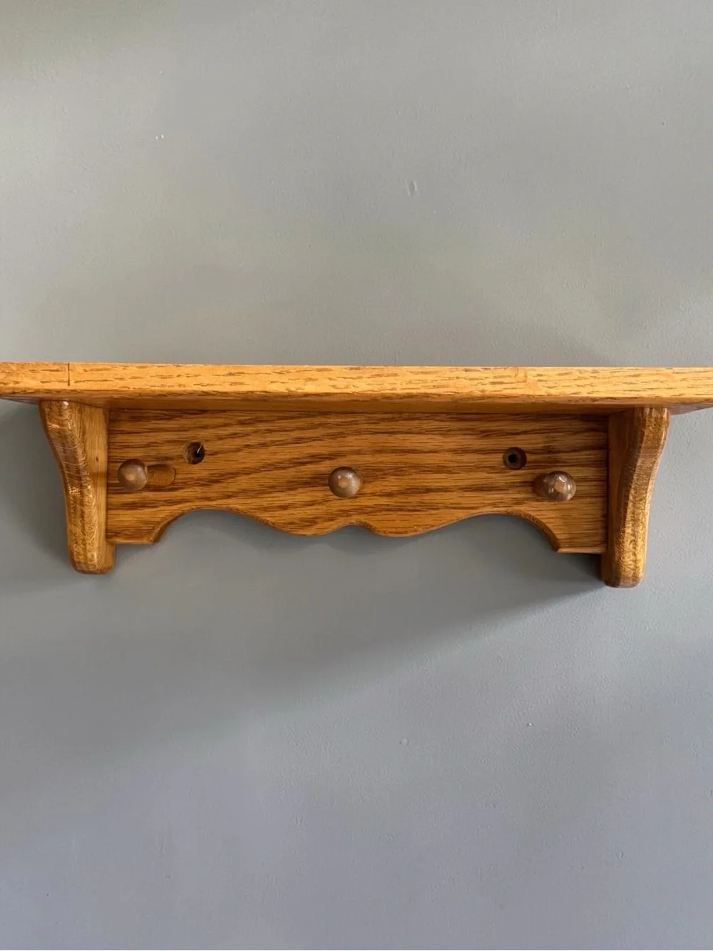 Wall-Mounted Oak Shelf with Hooks Pegs Entryway Keys Jewelry 10”